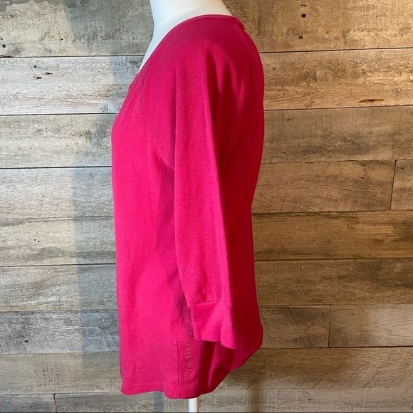 Calvin Klein  women’s fuchsia long-sleeved performance shirt in size small - Picture 2 of 7